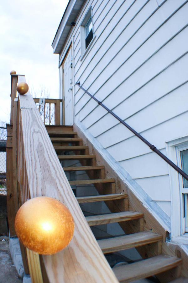 California Ave - 2 Bedroom - Home Away From Home! Pittsburgh Exteriér fotografie
